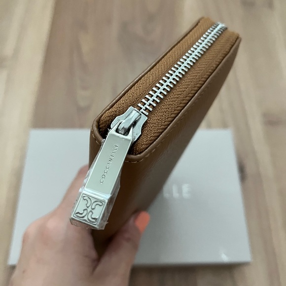 COCCINELLE Leather Zip Long Wallet - Picture 3 of 6